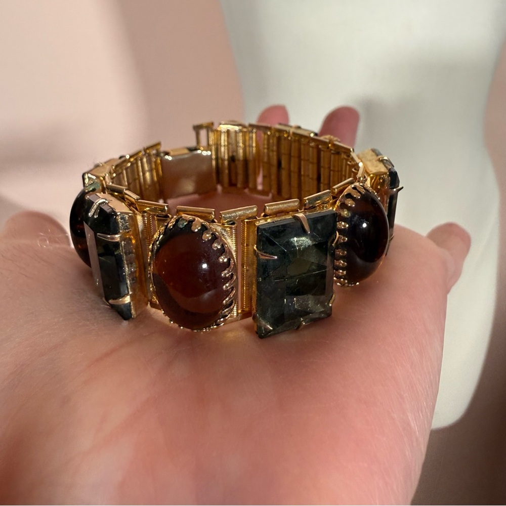 Antique 1930’s 40’s art deco oversized Amber Grey Glass Wide Gold Bracelet - Picture 14 of 17
